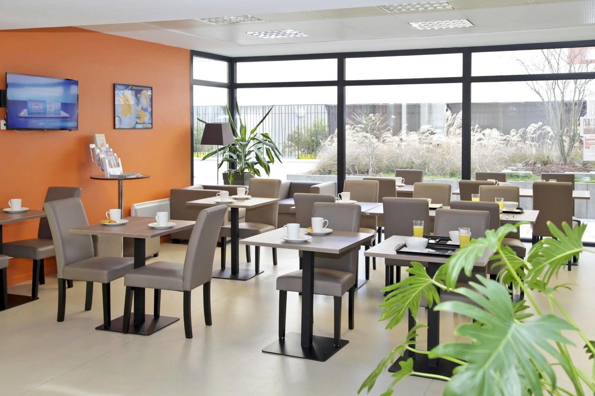 Appart Hotel Odalys City Tours Le Jardin Des Lettres Buitenkant foto